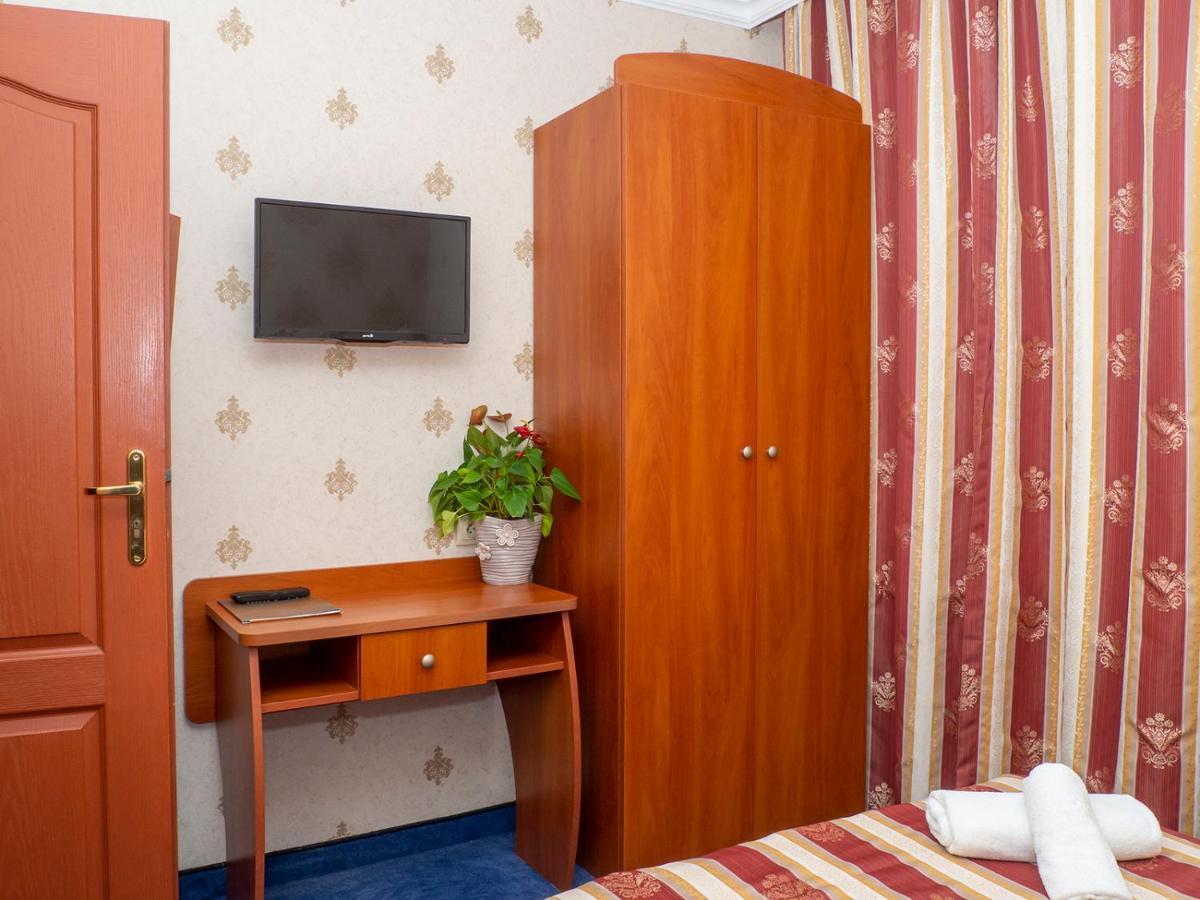 Petar And Pavel Hotel & Relax Center Pomorie Exterior photo